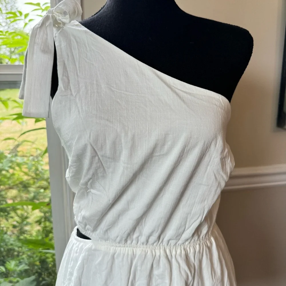 Altar'd State White One-Shoulder Mini Sundress Women’s Size Small‎